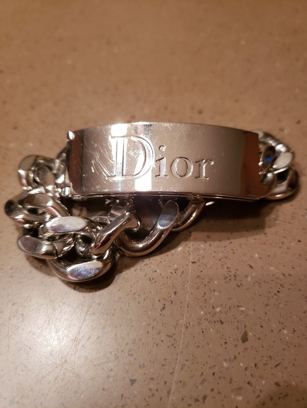 Christian Dior Silver Tone Chunky Chain Bracelet With Lipgloss - Picture 2 of 8